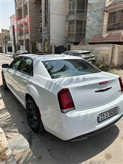 كرايسلر 300